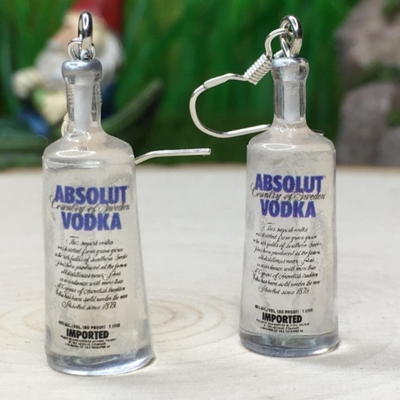 NIP Vodka Earrings Liquor Bottle Dangle - Picture 5 of 5